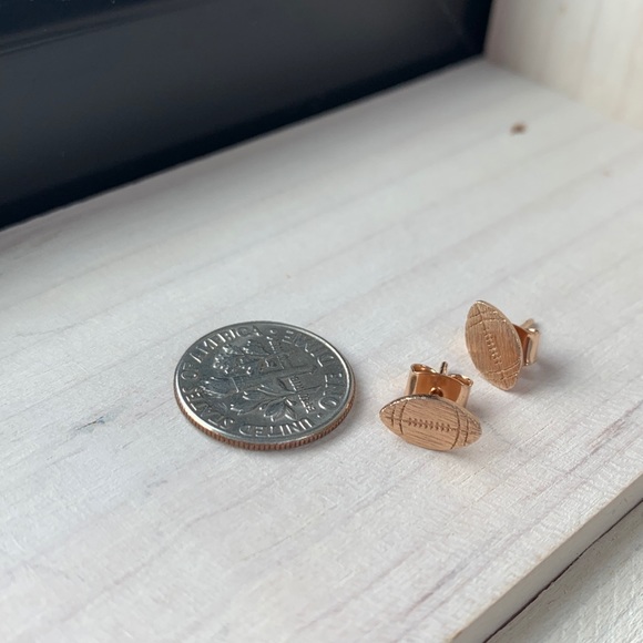 10k Gold football stud earrings - Picture 2 of 4